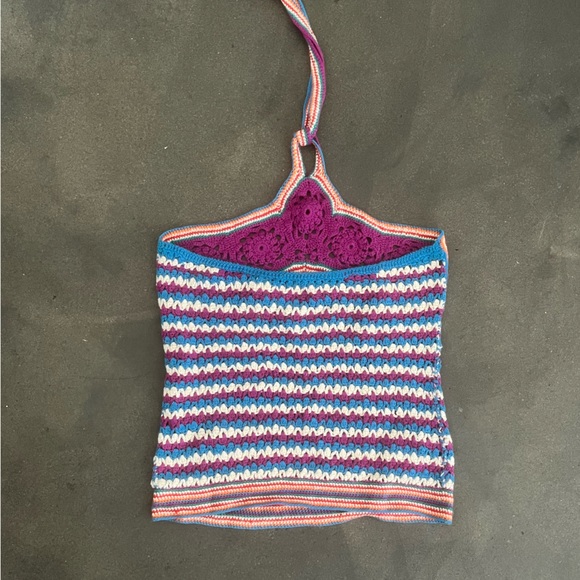 Crocheted halter top - Picture 3 of 6